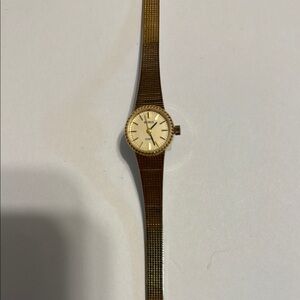 Vintage Benrus Stainless Steel Gold Mesh Strap Watch with Cream Dial